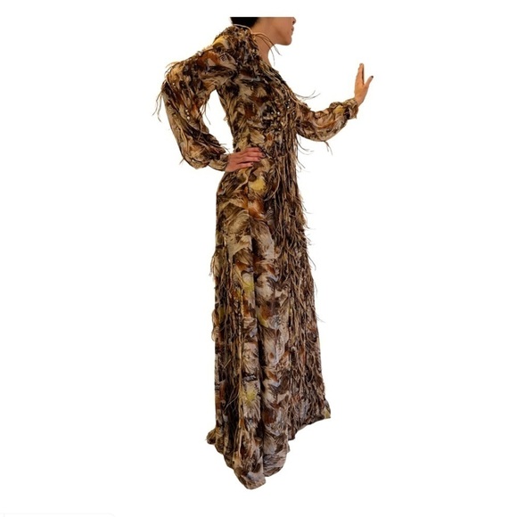 Carolina Herrera Black tie Gown with feather and crystal embellished - Picture 4 of 16